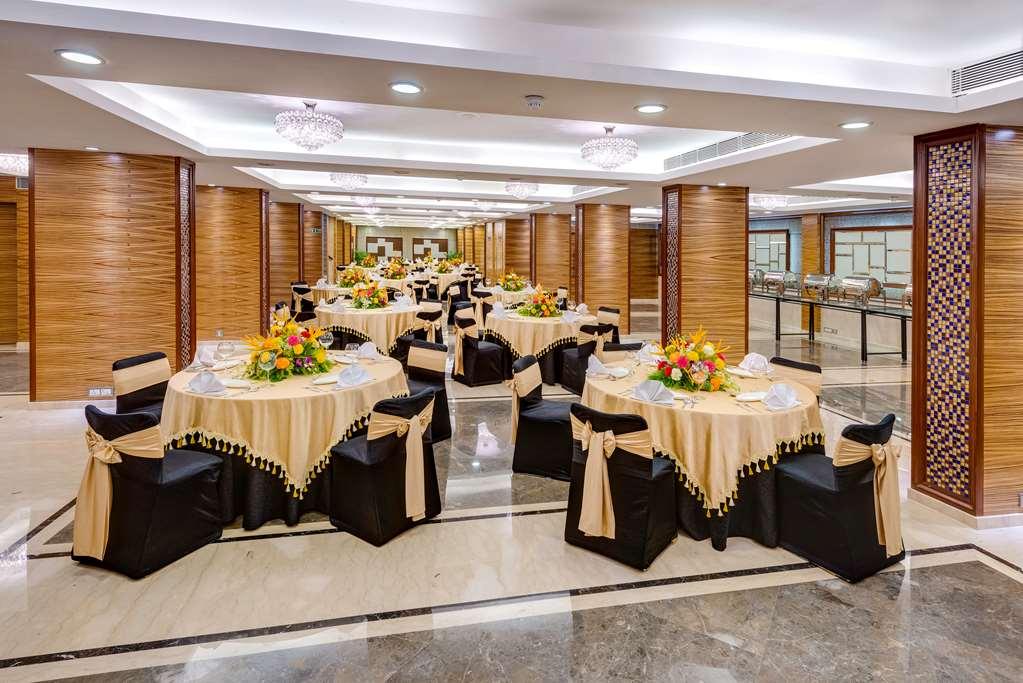 Kenilworth Hotel, Калькутта Удобства фото