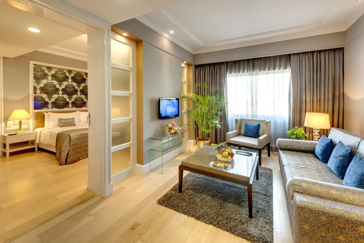 Kenilworth Hotel, Калькутта Экстерьер фото