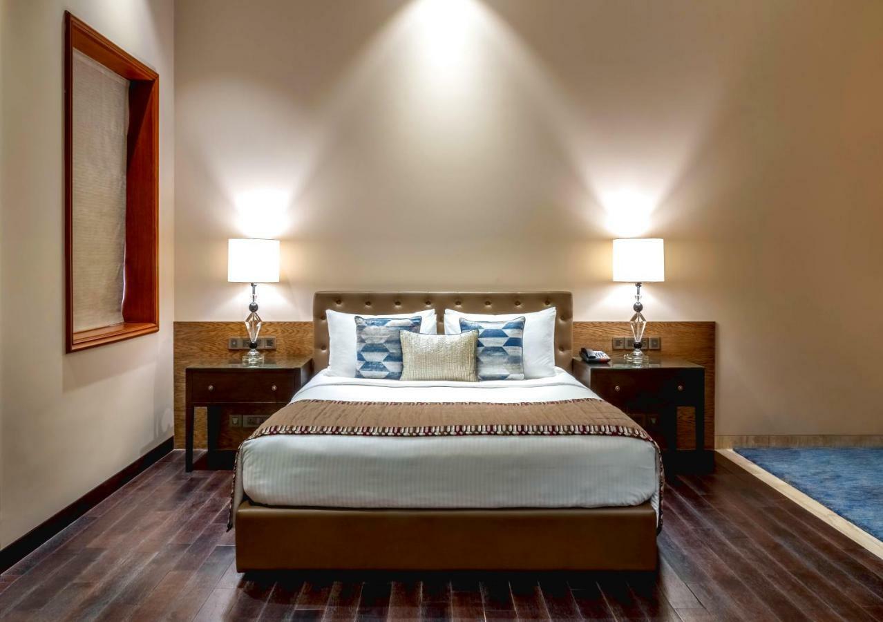 Kenilworth Hotel, Калькутта Экстерьер фото